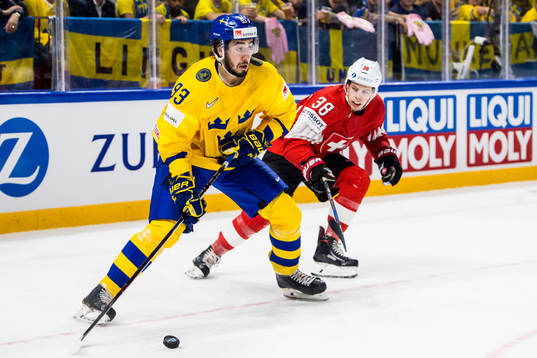 Sveriges Mika Zibanejad och Schweiz Lukas Frick