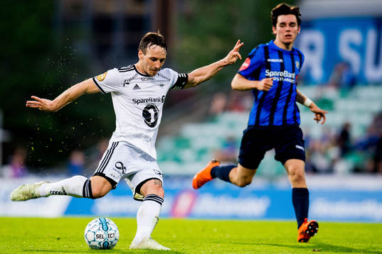 Mike Jensen of Rosenborg and Hugo Vegard Vetlesen of Stabæk