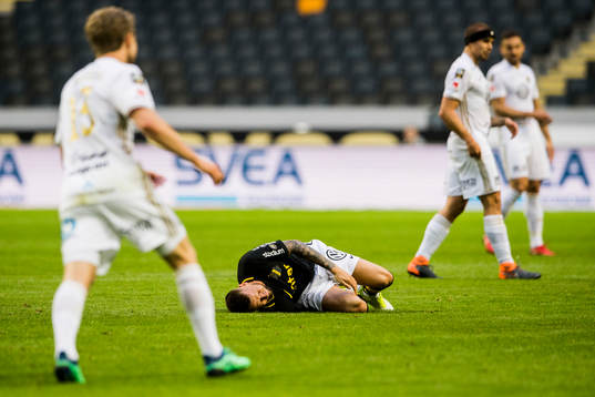 s Alexander Milosevic med skada