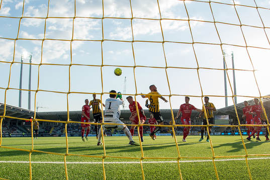 Häckens Alexander Faltsetas gör 2-0