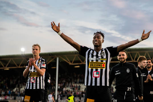 Bläddra bland fler bilder av Fotboll, Superettan, Landskrona BoIS - Helsingborg