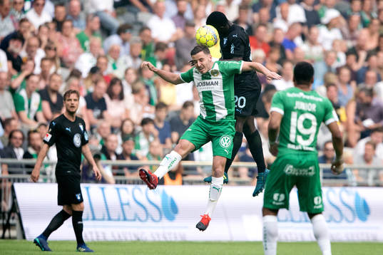 Hammarbys Jeppe Andersen i nickduell med Malmö FFs Bonke