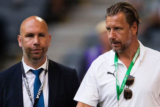 Hammarbys scoutingansvarige Mikael Hjelmberg och sportchef