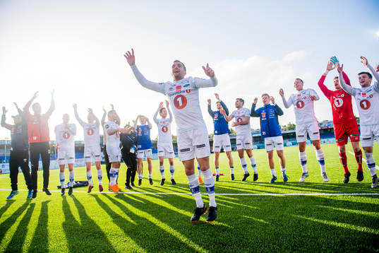 Kristoffer Løkberg of Ranheim celebrates in front of his