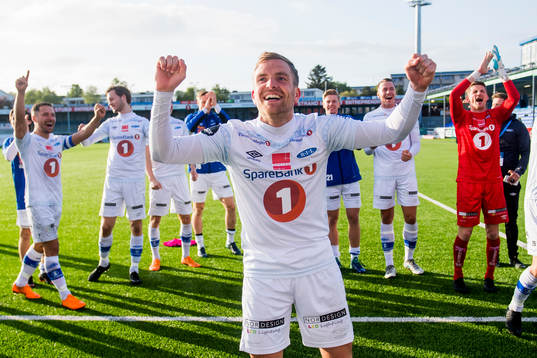 Kristoffer Løkberg of Ranheim celebrates in front of his