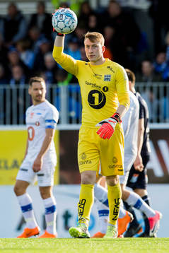 Goalkeeper Sean McDermott of Kristiansund looks dejected