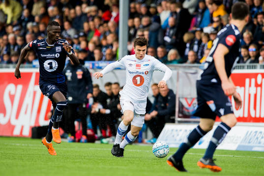 Amidou Diop of Kristiansund and Aleksander Foosnæs of