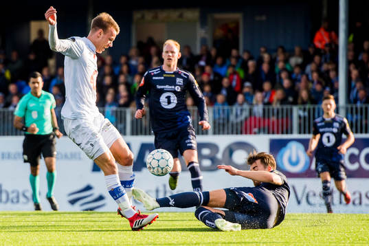 Øyvind Alseth of Ranheim and Christoffer Aasbak of