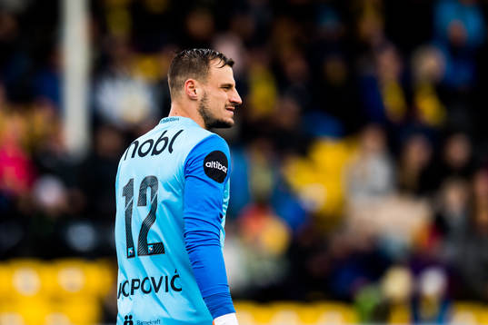 Goalkeeper Zoran Popovic of Bodø/Glimt