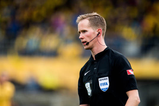 Kristoffer Hagenes, referee