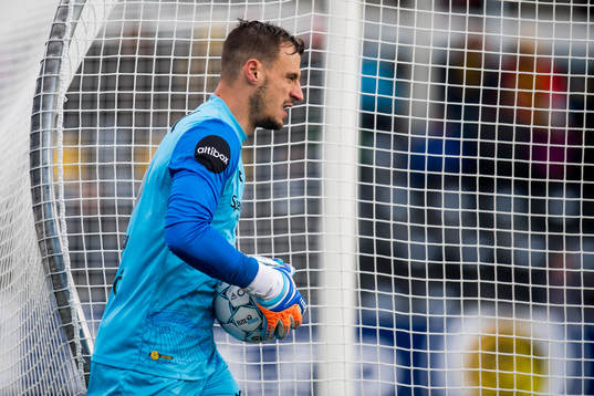 Goalkeeper Zoran Popovic of Bodø/Glimt