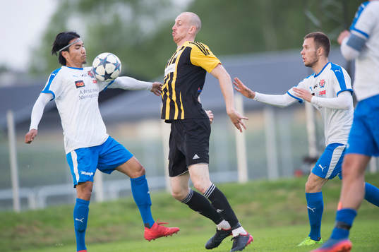 IFK Hässleholms Simon Henningsson i DM-matchen mellan IFK