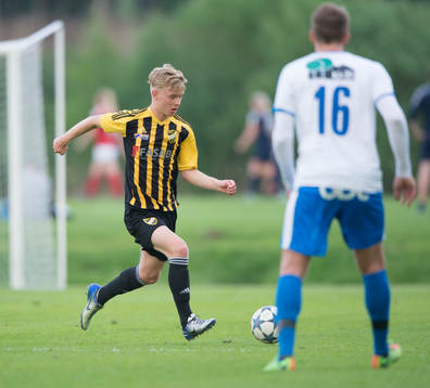 IFK Hässleholms Viktor Holmberg i DM-matchen mellan IFK
