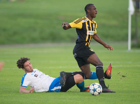IFK Hässleholms Carl Mujaguzi i DM-matchen mellan IFK