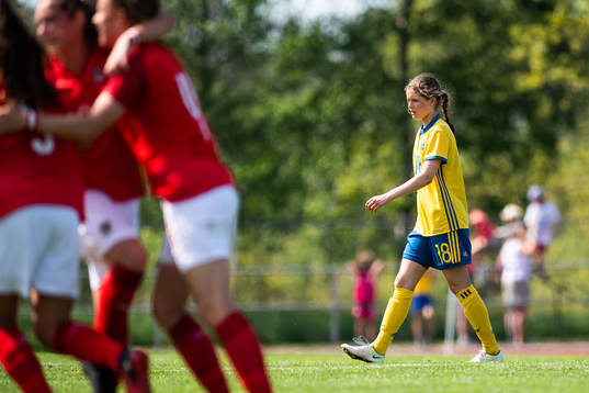 Sveriges Thea Barkfeldt deppar