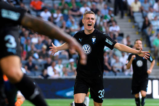 Malmö FFs Mattias Svanberg jublar