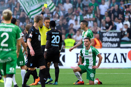 Hammarbys Jeppe Andersen får gult kort