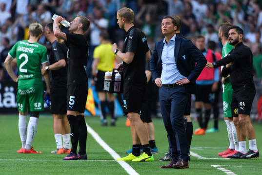 Malmö FFs tränare Daniel Andersson deppar