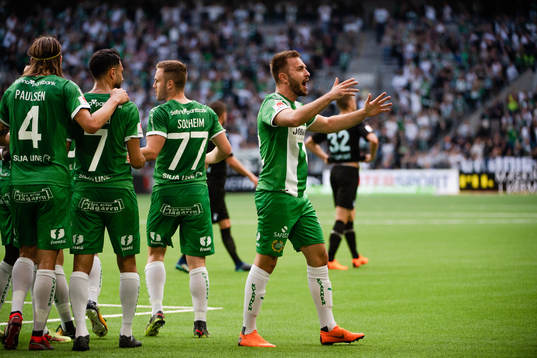 Hammarbys Muamer Tankovic jublar