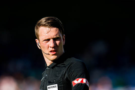 Referee Kai Erik Steen