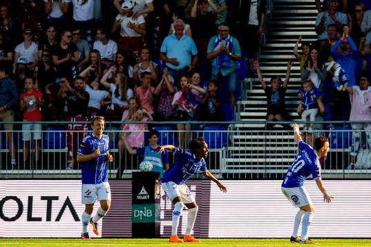 Amin Askar of Sarpsborg 08 celebrates with teammates Mikkel