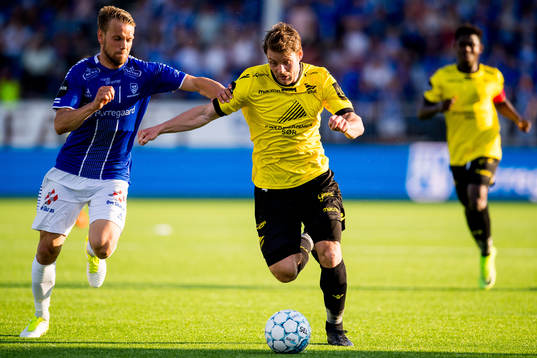 Ole Jørgen Halvorsen of Sarpsborg 08 and Espen Børufsen