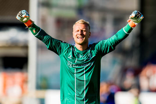 Goalkeeper Aslak Falch of Sarpsborg 08 celebrates 1-0
