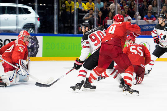 Kanadas Ryan O Reilly gör 4-5 bakom Rysslands målvakt
