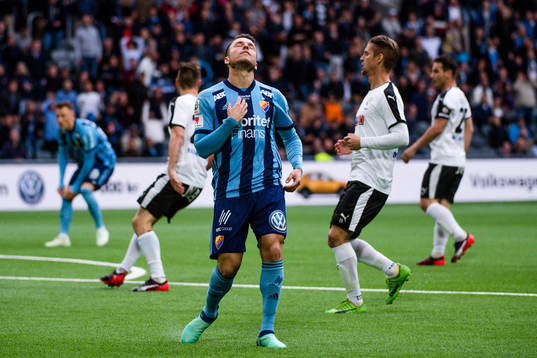 Djurgårdens Kerim Mrabti deppar
