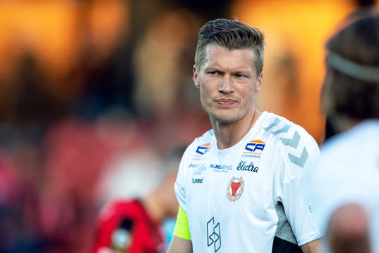 Kalmars Viktor Elm deppar