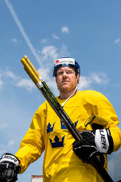 Sveriges Patric Hörnqvist anländer