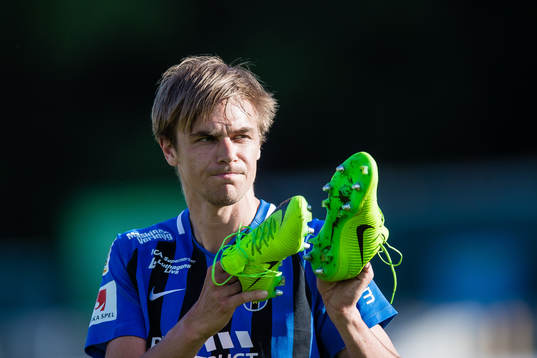 Sirius Oscar Pehrsson applådera publiken