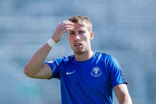 Trelleborgs målvakt Dennis Petersson innan fotbollsmatchen