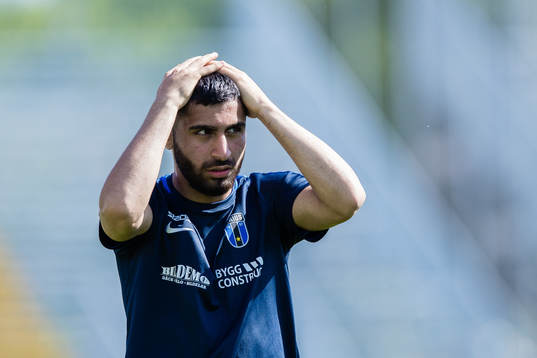 Sirius Sherko Faiqi innan fotbollsmatchen i Allsvenskan