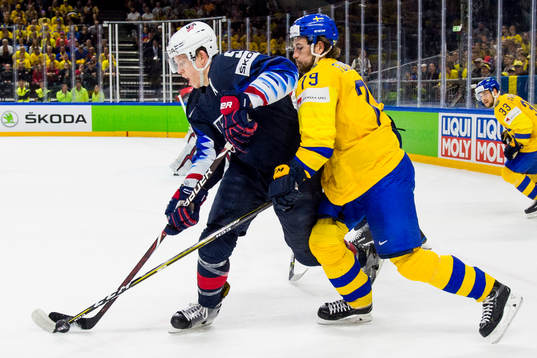s Connor Murphy och Sveriges Filip Forsberg