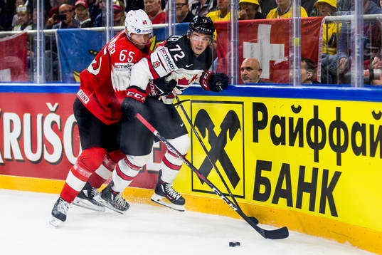 Schweiz Ramon Untersander och Kanadas Anthony Beauvillier