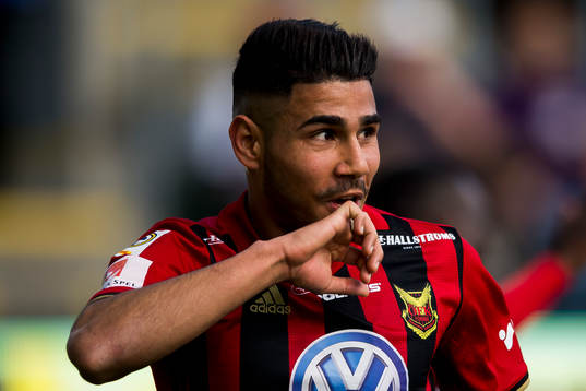Östersunds Hosam Aiesh jublar