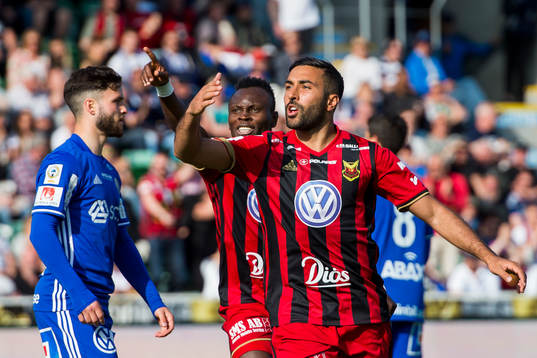Östersunds Saman Ghoddos jublar