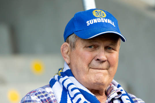 Brottaren Pelle Svensson på läktaren