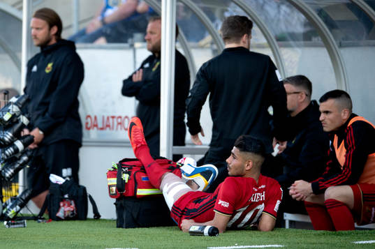 Östersunds Hosam Aiesh skada