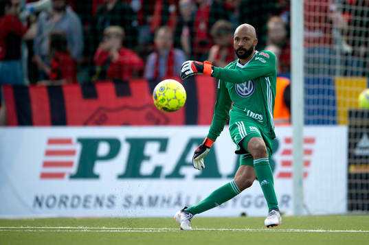 Östersunds målvakt Aly Keita