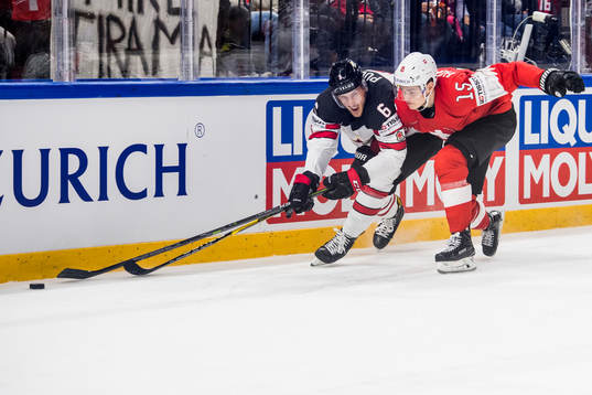 Kanadas Ryan Pulock och Schweiz Gregory Hofman