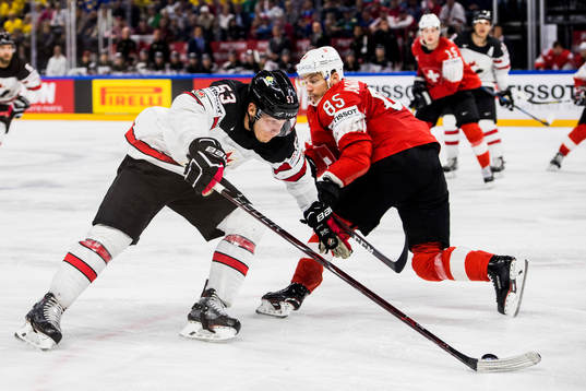 Kanadas Bo Horvat och Schweiz Sven Andrighetto