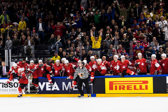 Schweiz spelare jublar