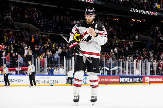 Kanadas Ryan O Reilly deppar när han lämnar isen