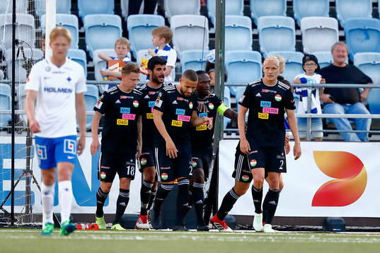 Dalkurds spelare jublar