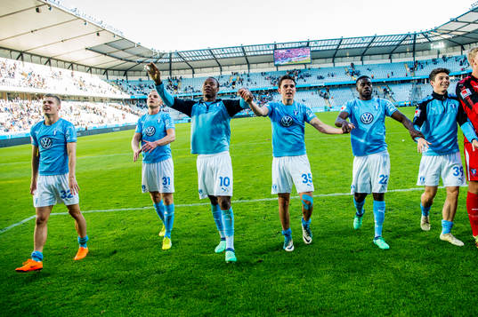 Malmö FFs spelare jublar