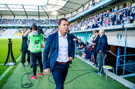 Malmö FFs tränare Daniel Andersson innan fotbollsmatchen