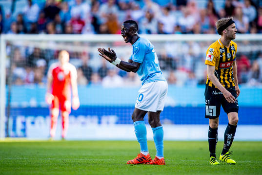 Malmö FFs Bonke Innocent jublar