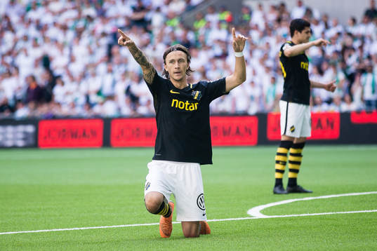 s Kristoffer Olsson reagerar